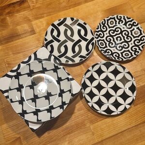 Designer desserts plates of 4